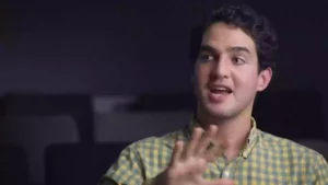 Benny Safdie as Herb Simon
